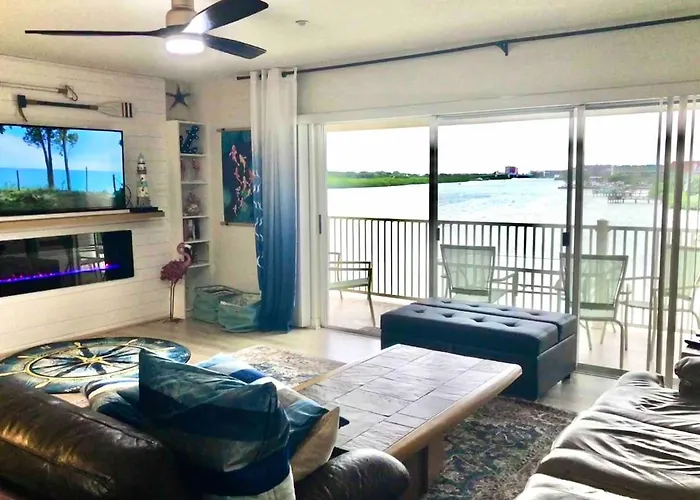 Apartment Amazing Views & Steps To 2b-2bath-pool - 207